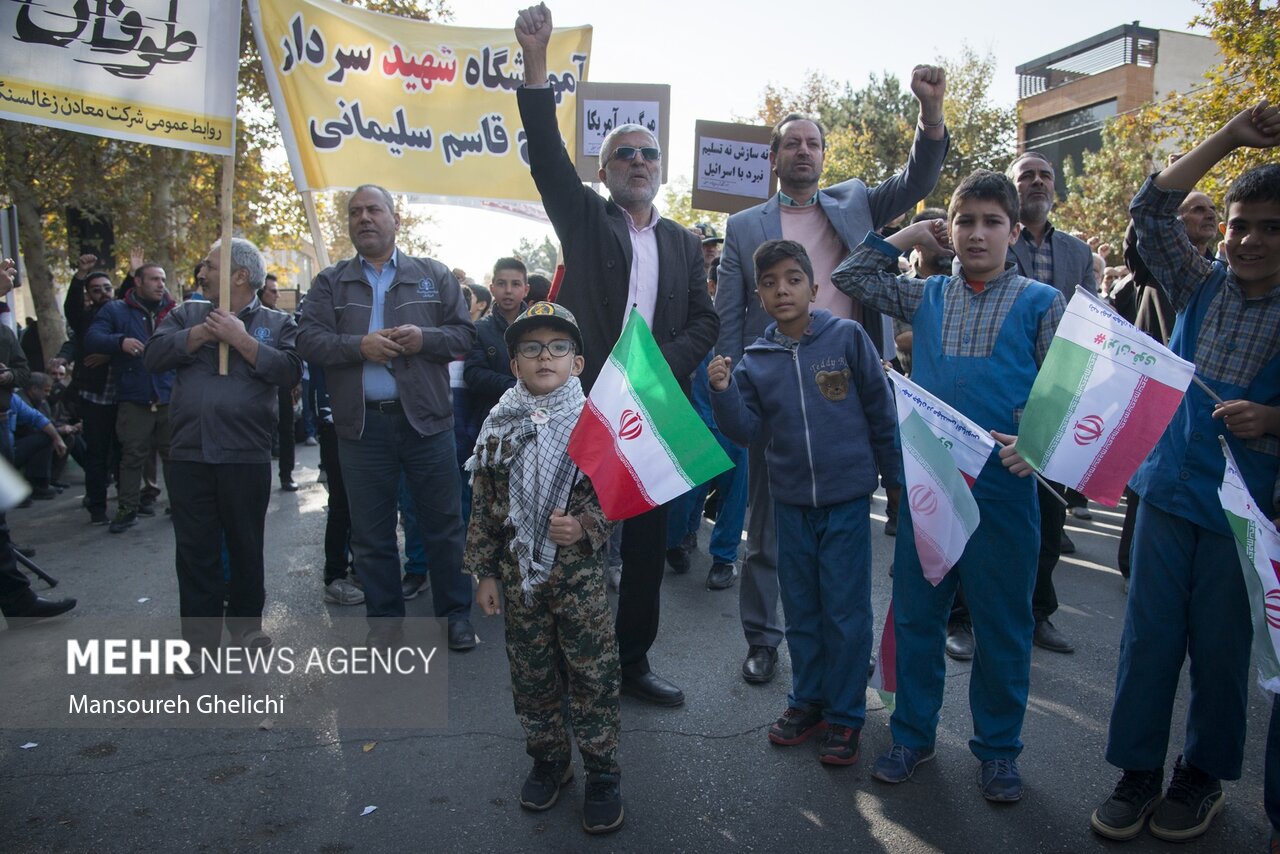 Tehraners mark Basij Week with huge Pro-Palestine rally