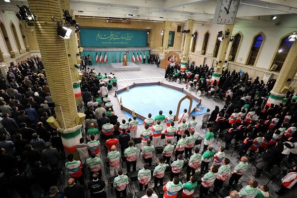 Leader receives Iranian athletes