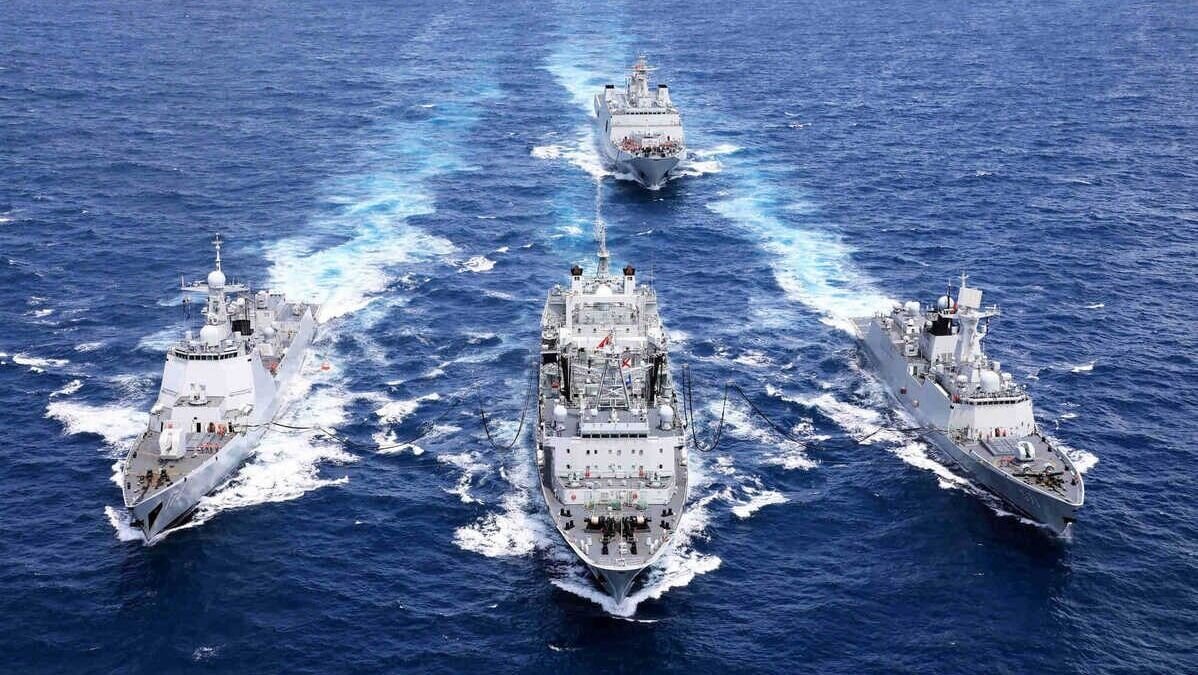 Iranian Navy in intl. waters conveys message of friendship