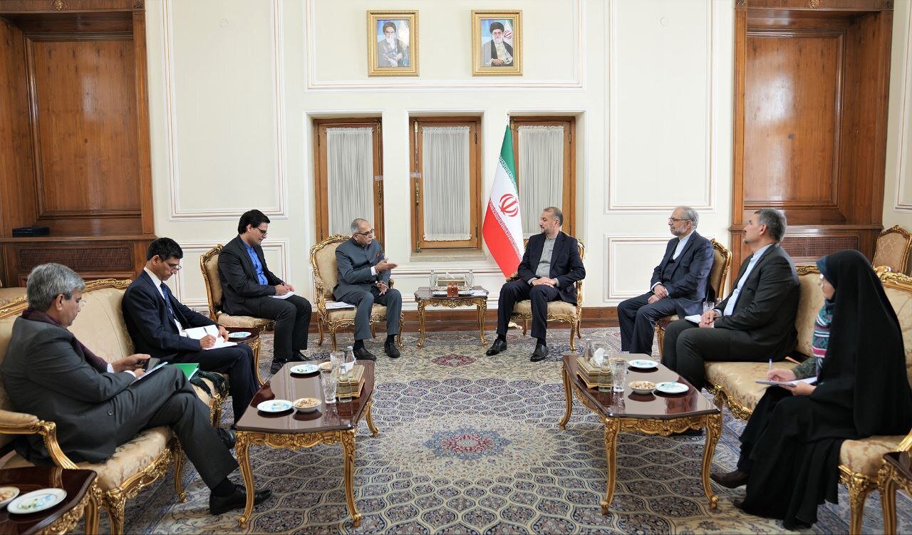 Iran, India stress developing bilateral relations