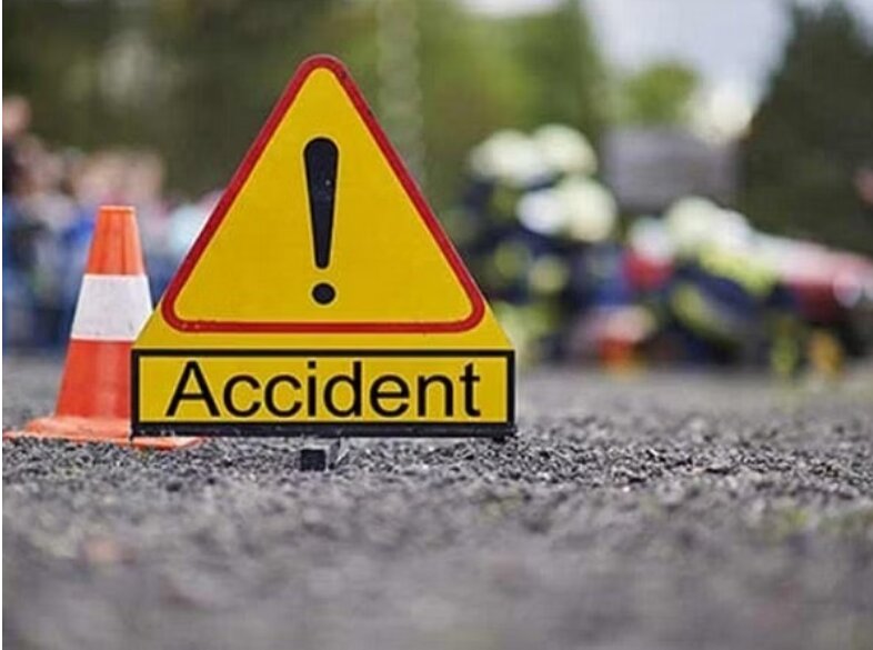 3 killed, 12 injured in Afghan road accidents