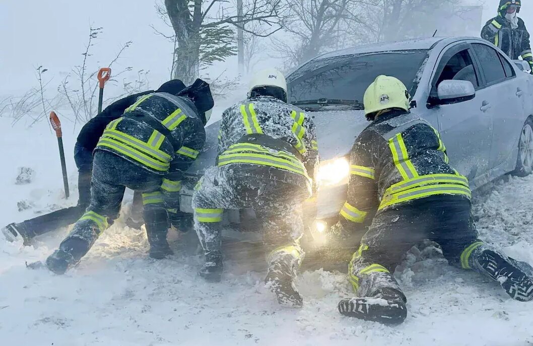 Death toll from Ukraine extreme weather risen to 10