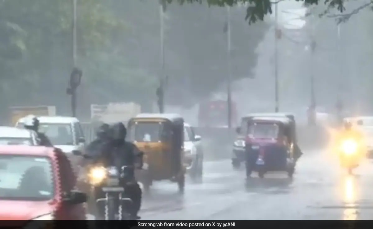 Thunderstorm Warning For Tamil Nadu And Puducherry For Next 3 Hours