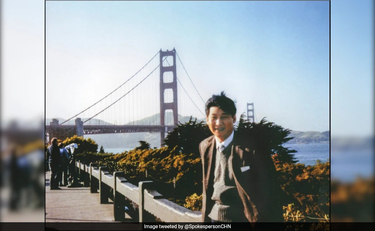 Xi Jinping's Old Pic At US' Golden Gate Bridge Surfaces Online. See Post