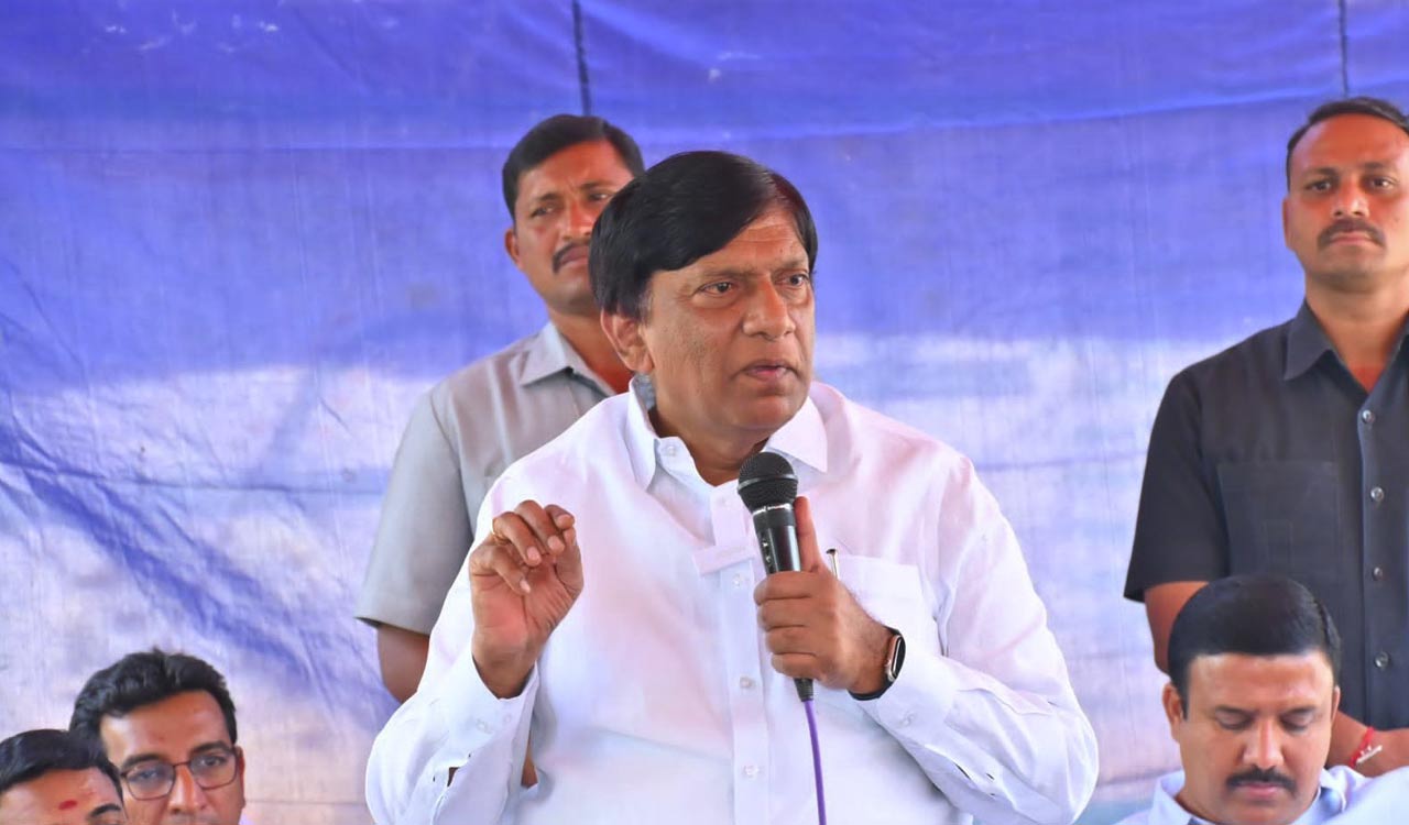 Congress spreading false euphoria of victory in Telangana: Vinod Kumar