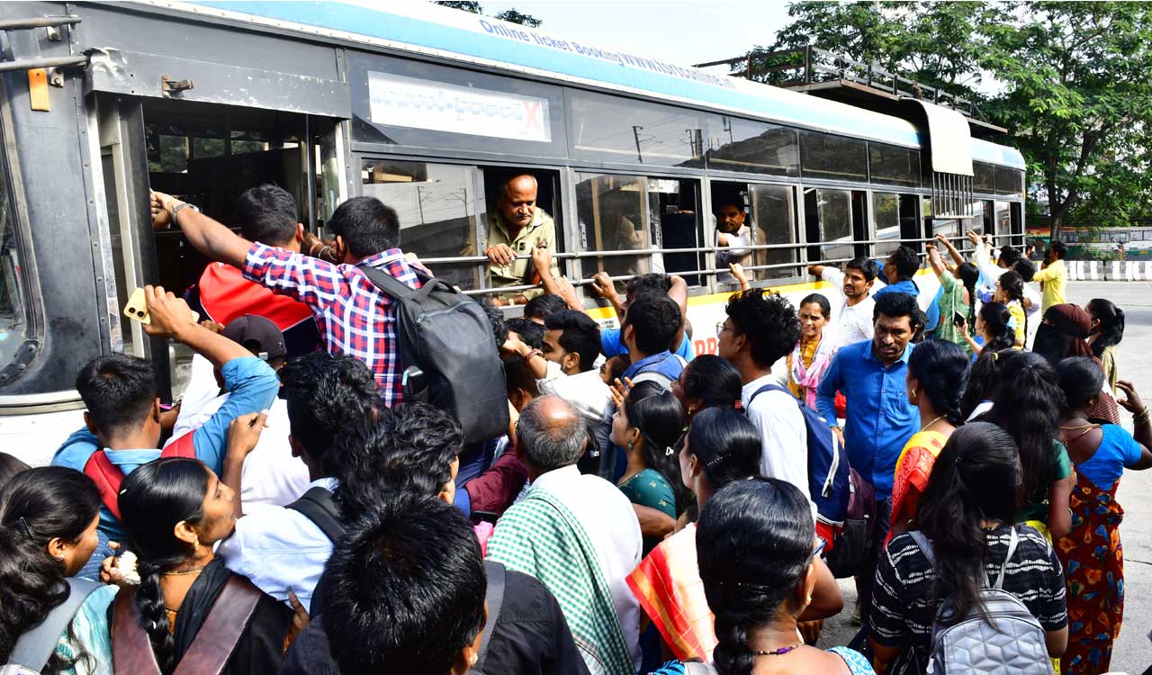 Passengers throng bus depots, railway stations in view of Telangana polls