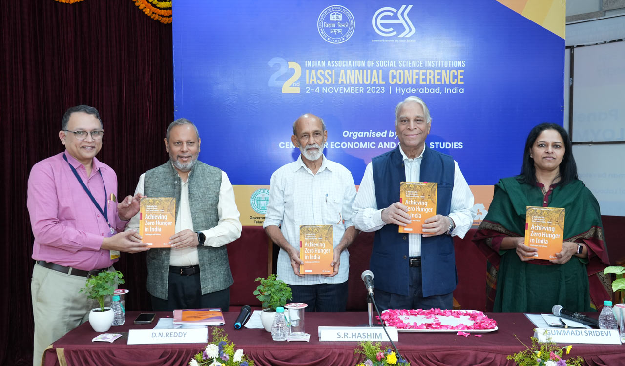 Hyderabad: Three-day conference of Indian Association of Social Sciences Institutions concludes