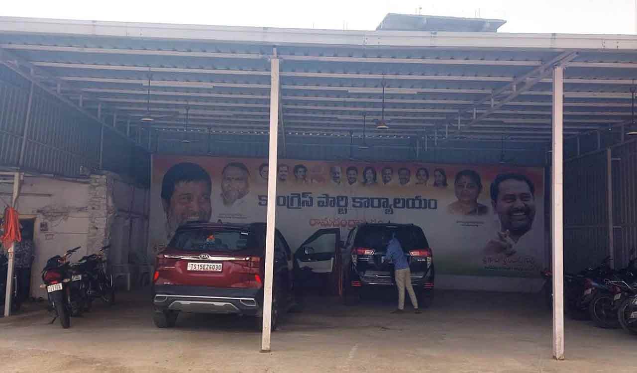 Congress offices deserted in Patancheru