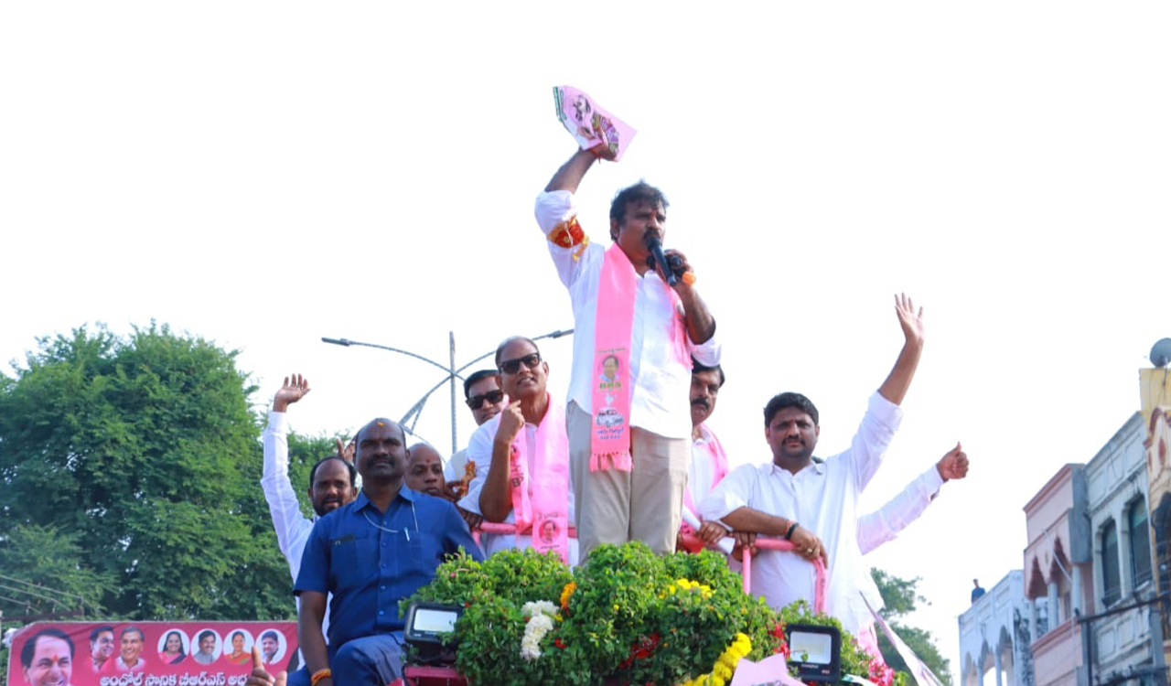 Damodar Raja Narasimha planning to spend Rs 200 crore in elections: Kranthi Kiran