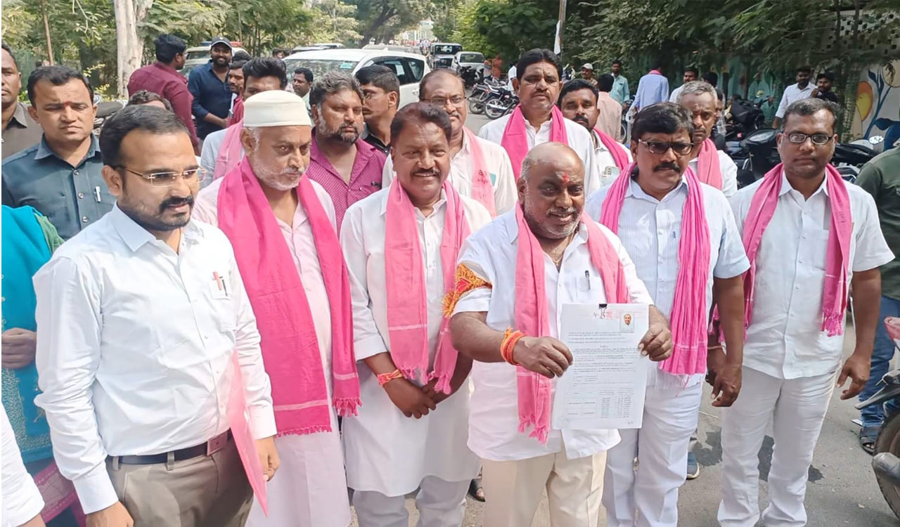 Telangana Assembly polls: Jogu Ramanna files nomination