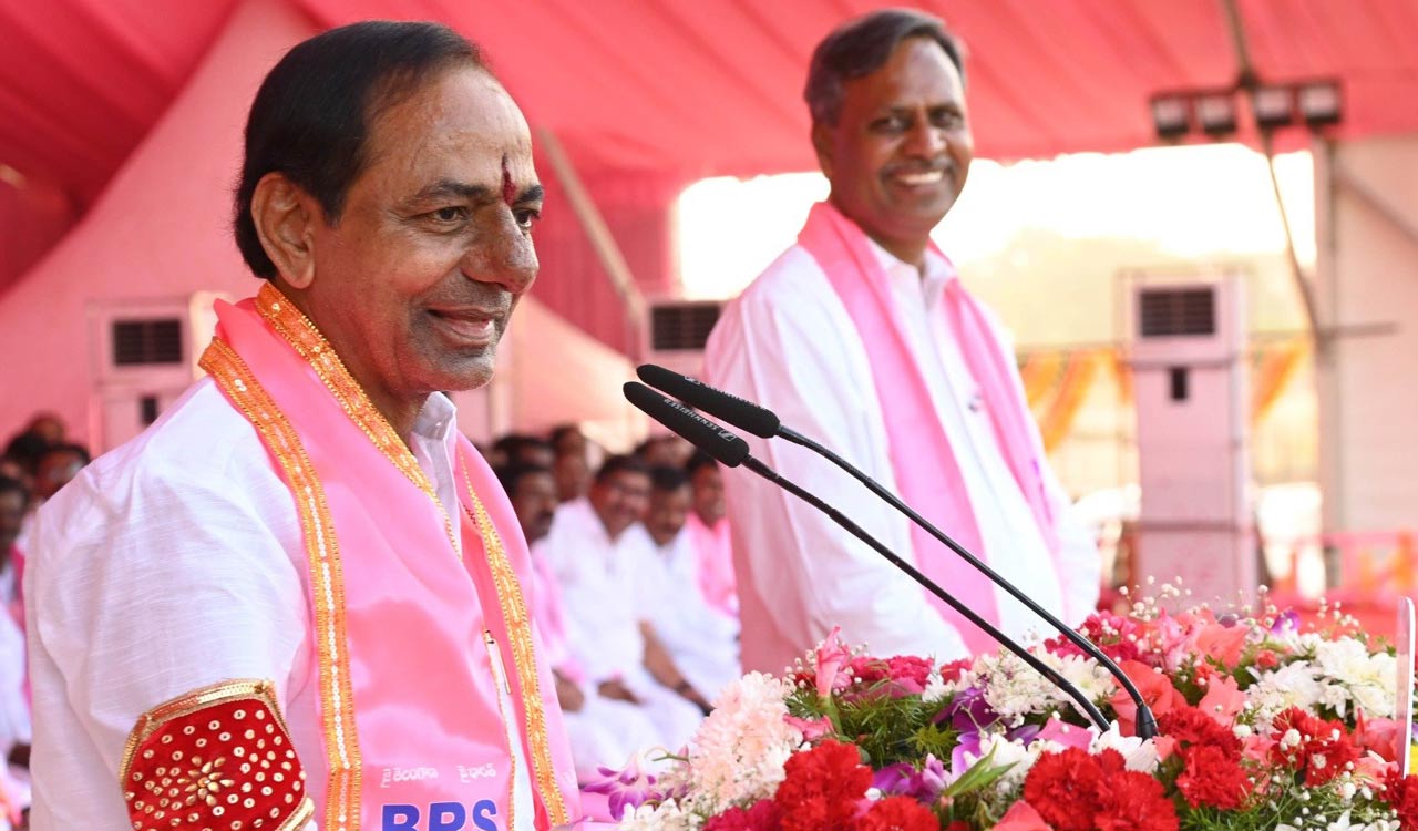 Congress, BJP working against KCR, but they cannot hold down BRS juggernaut, says CM