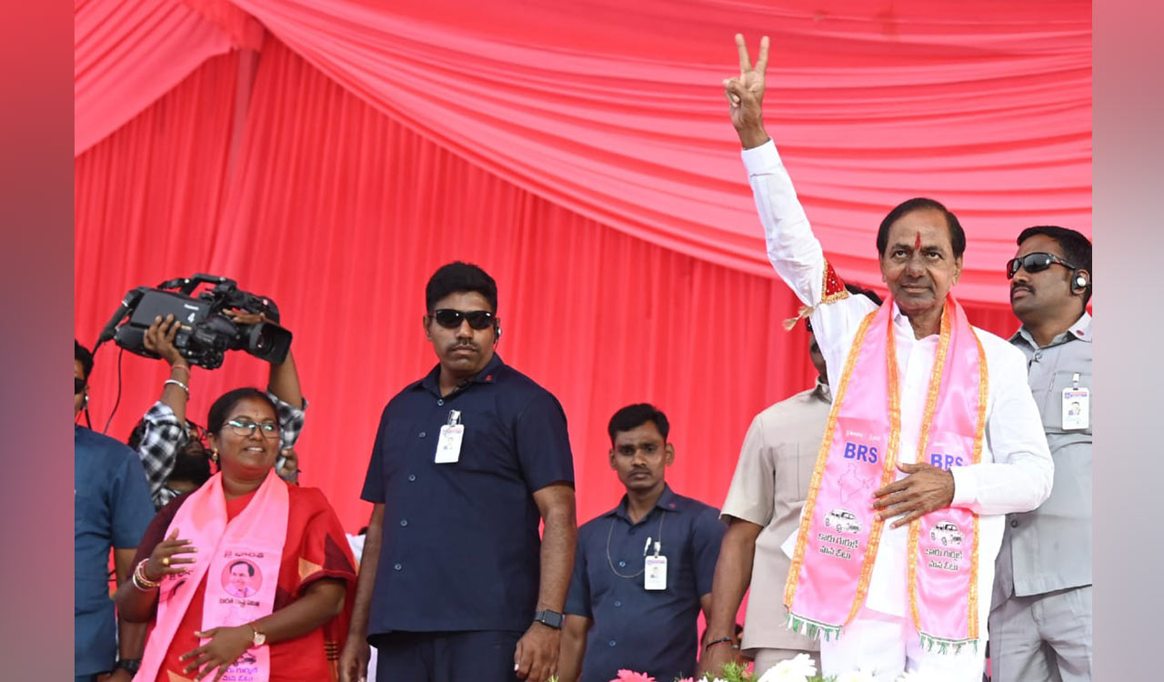 Kept my promise to form Mulugu district, despite BRS defeat in 2018: CM KCR