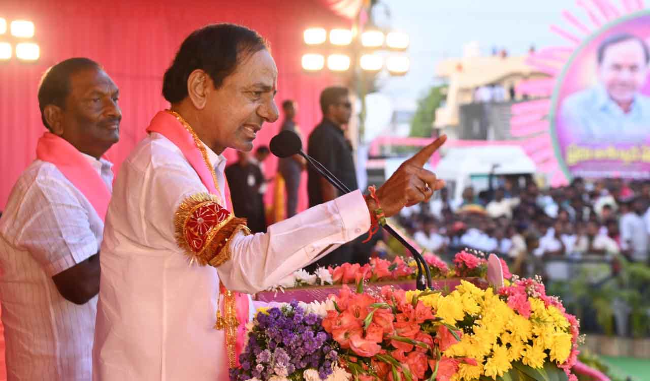 BRS strengthens public sector units while Modi sells them, says CM KCR