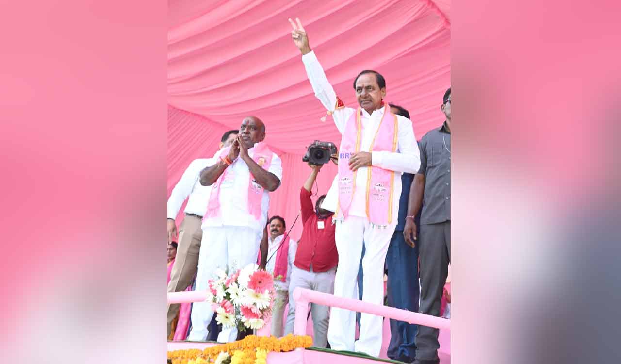 Ramanna wants KCR to create textile park, pharmacy college in Adilabad