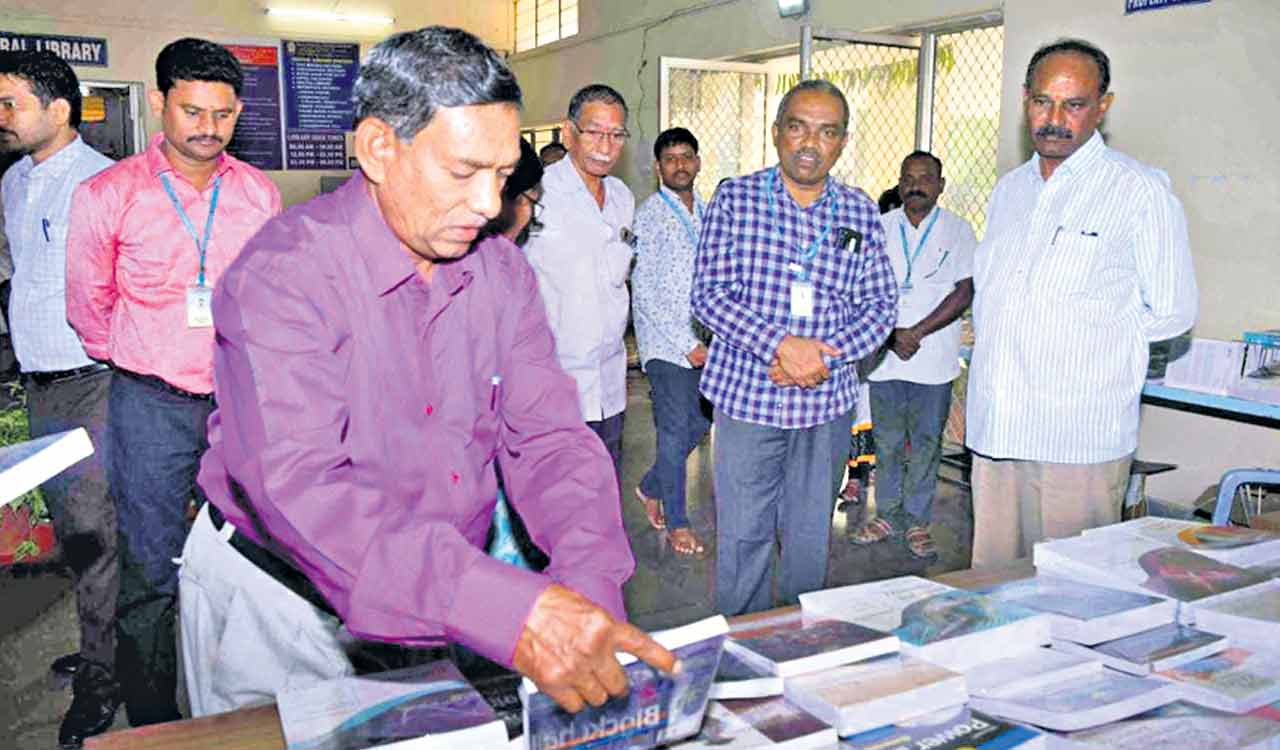 KITS Warangal hosts book exhibition marking 56th library week