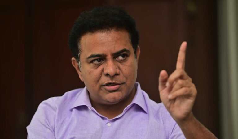 Incompetent Congress responsible for backwardness of BCs in independent India: KTR