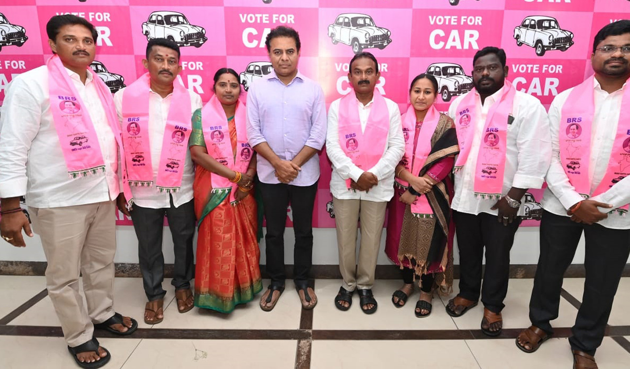 Kothagudem CPI municipal councillors join BRS