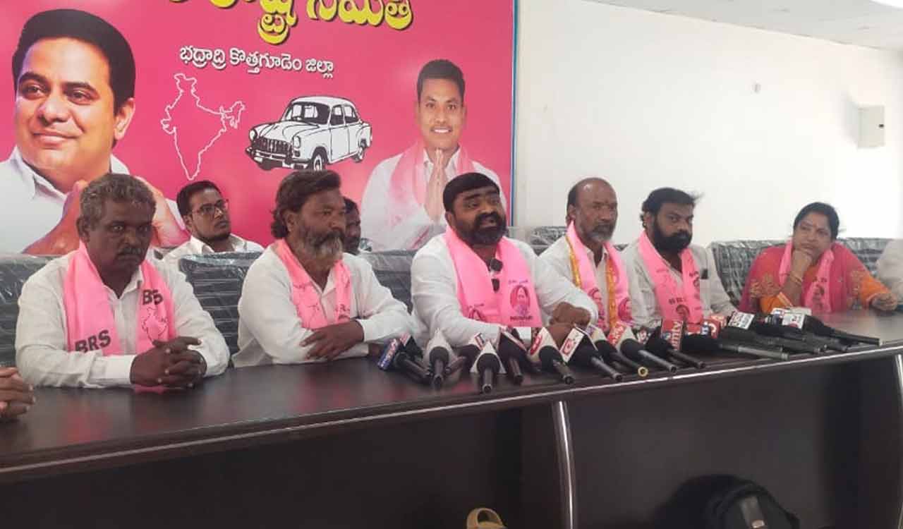 CM KCR stands for trust, Congress stands for deception: Manavatha Roy