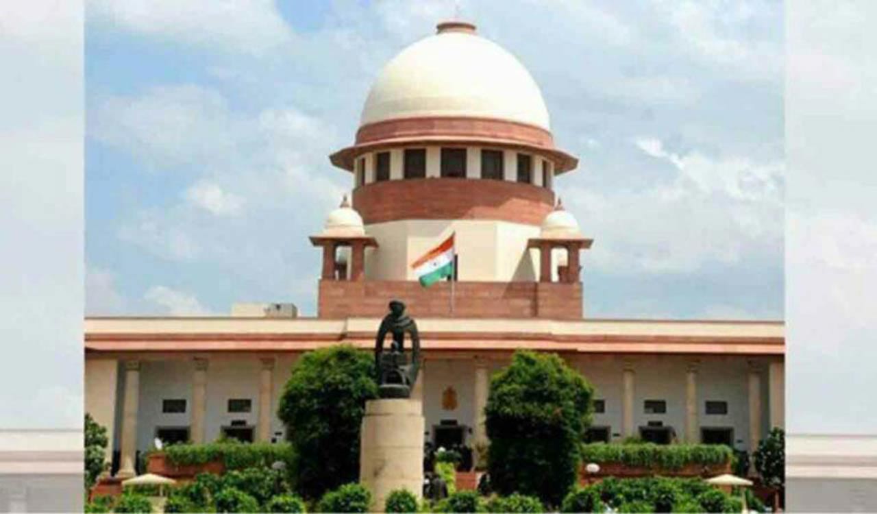 President Murmu unveils BR Ambedkar statue at Supreme Court on Constitution Day