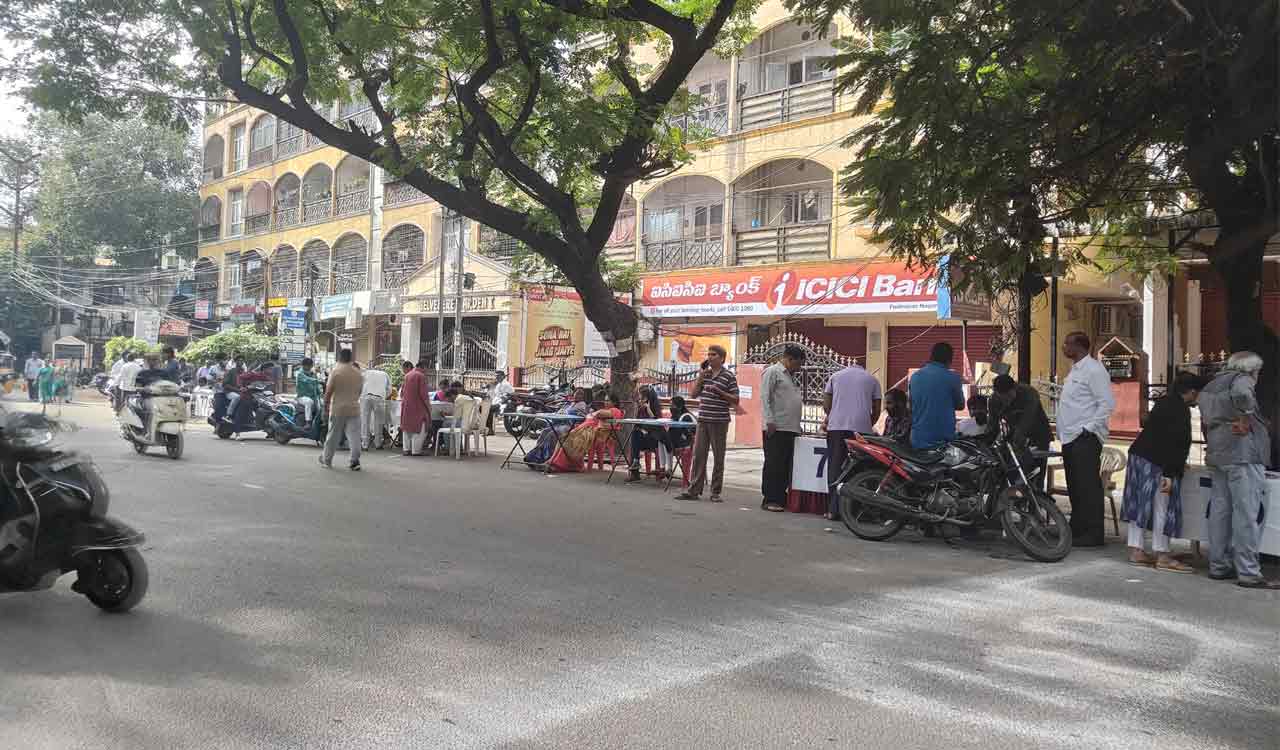 Telangana Assembly Elections: Hyderabad polling stations bustling