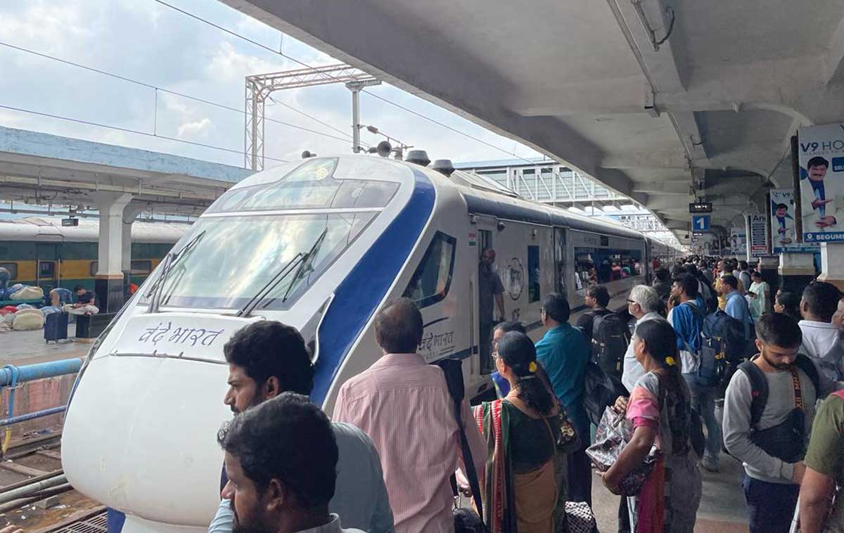 6-hour delay in Secunderabad-Tirupati Vande Bharat Express leaves passengers stranded