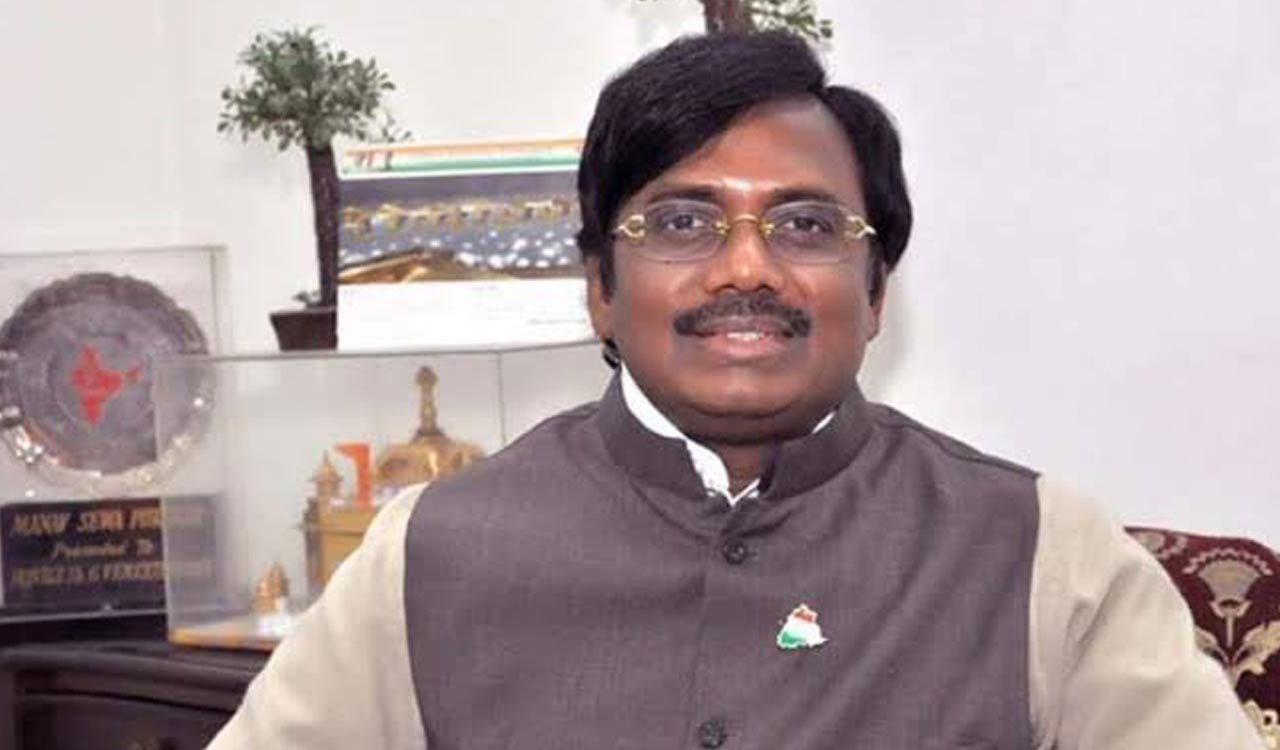 Vivek Venkataswamy resigns from BJP, joins Congress