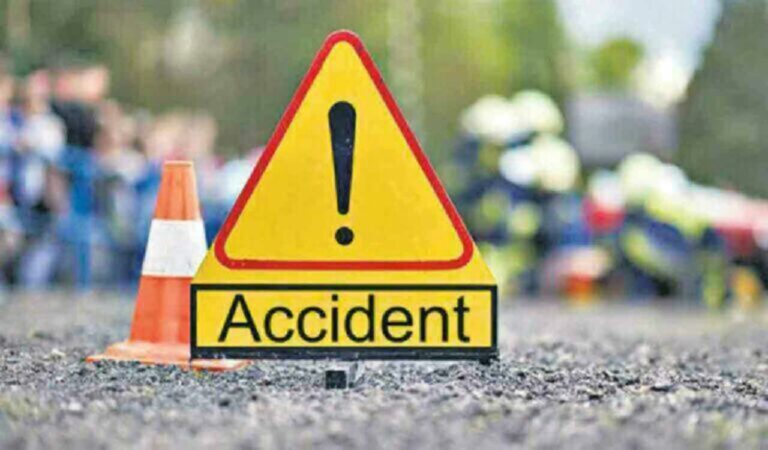 Three killed as APSRTC Bus rams into platform in Vijayawada