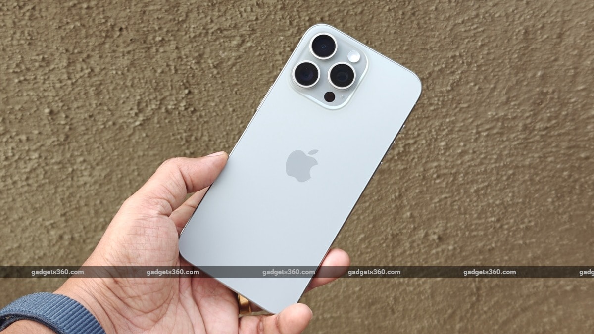 Apple iPhone 15 Pro Max Review: Action-Packed