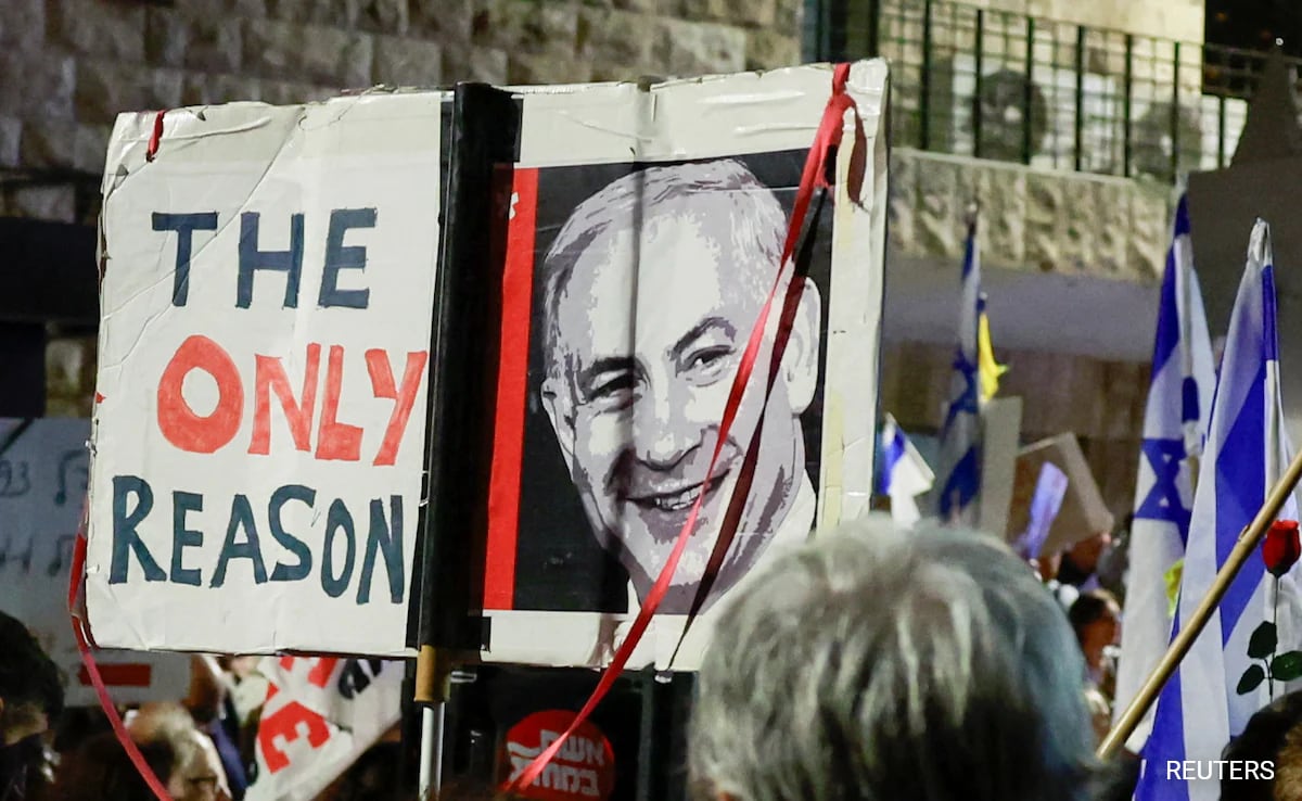 Protests Outside Israel PM Netanyahu's House As Anger Over Gaza War Grows