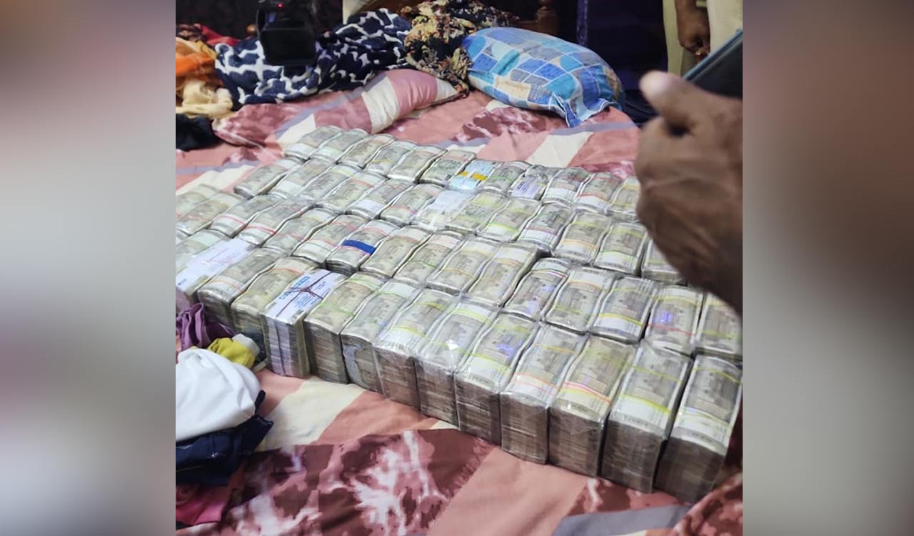 Rs 3 crore belonging to Ponguleti seized in Khammam