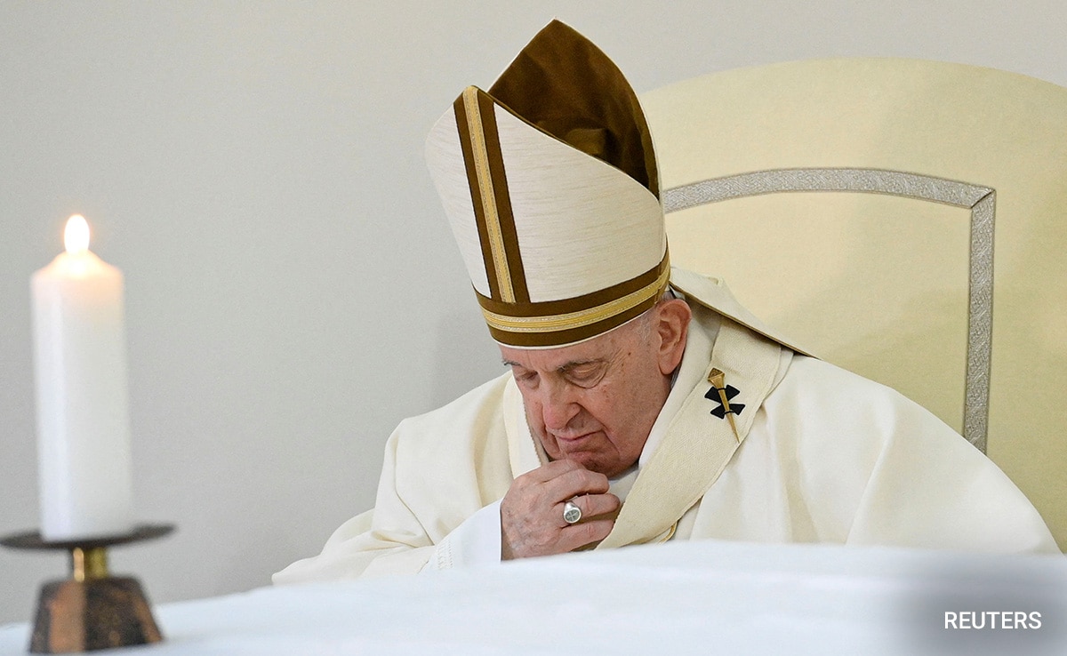 "Still Not Well With Flu": 'Breathless' Pope Asks Aide To Deliver Address