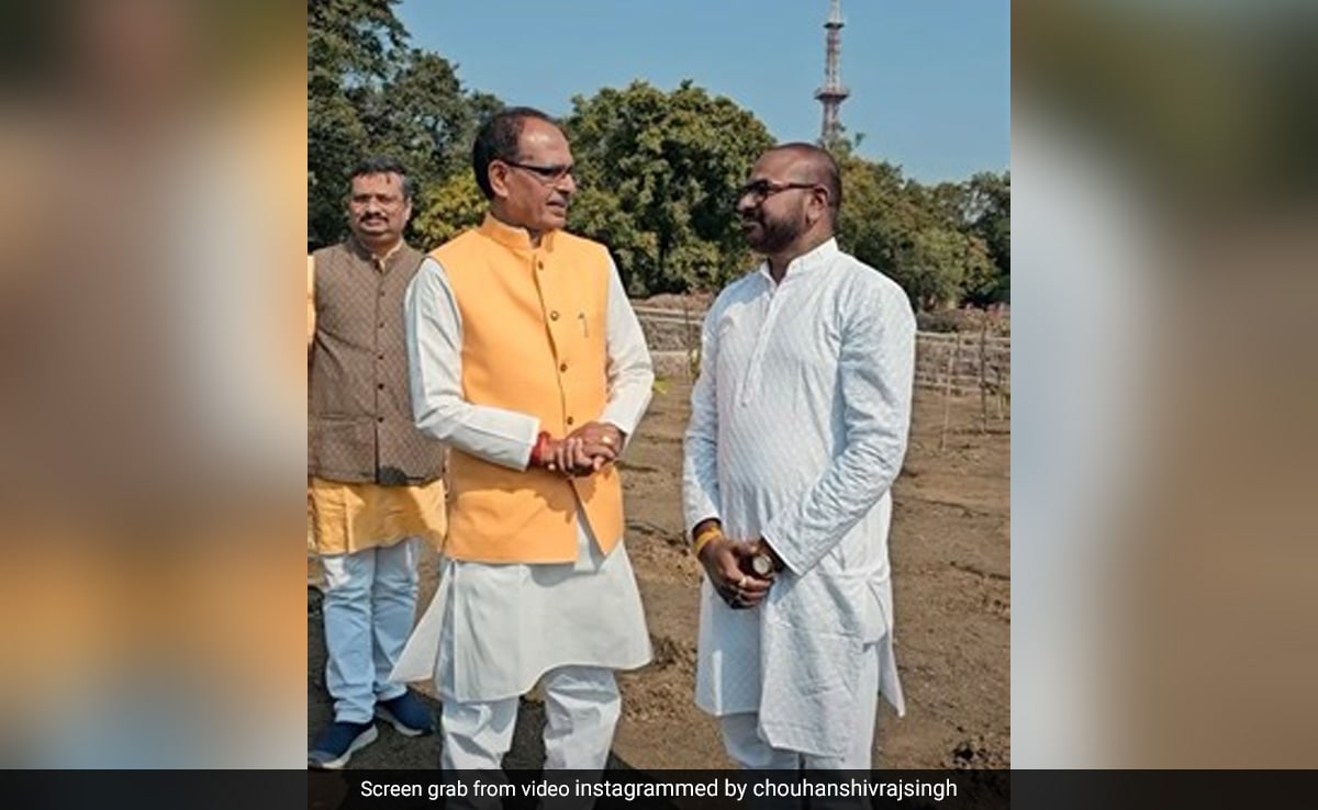 Watch: Madhya Pradesh Chief Minister Recreates Meme With Bhupendra Jogi