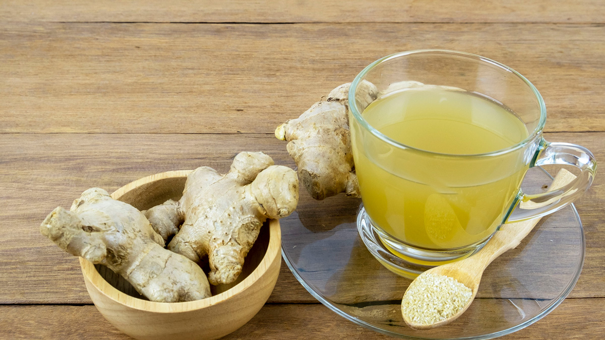 Dry Ginger Vs. Fresh Ginger: Which One Is Healthier For You? Expert Weighs In