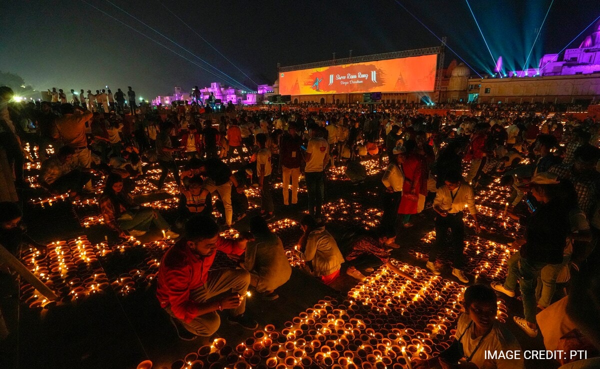 Ayodhya Breaks Its Own World Record, Lights 22 Lakh Diyas On Diwali Eve