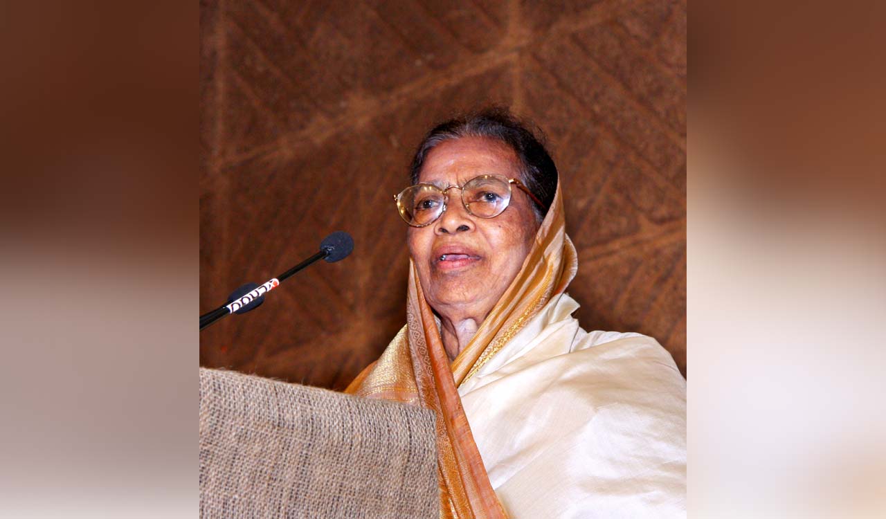 First woman SC judge Fathima Beevi laid to rest with full state honours