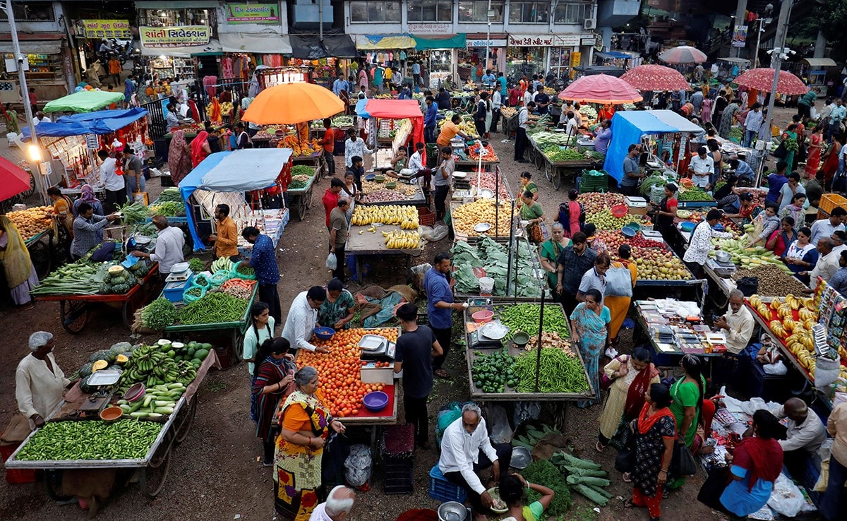 Wholesale Inflation Stays In Negative For 7th Month At -0.52% In October