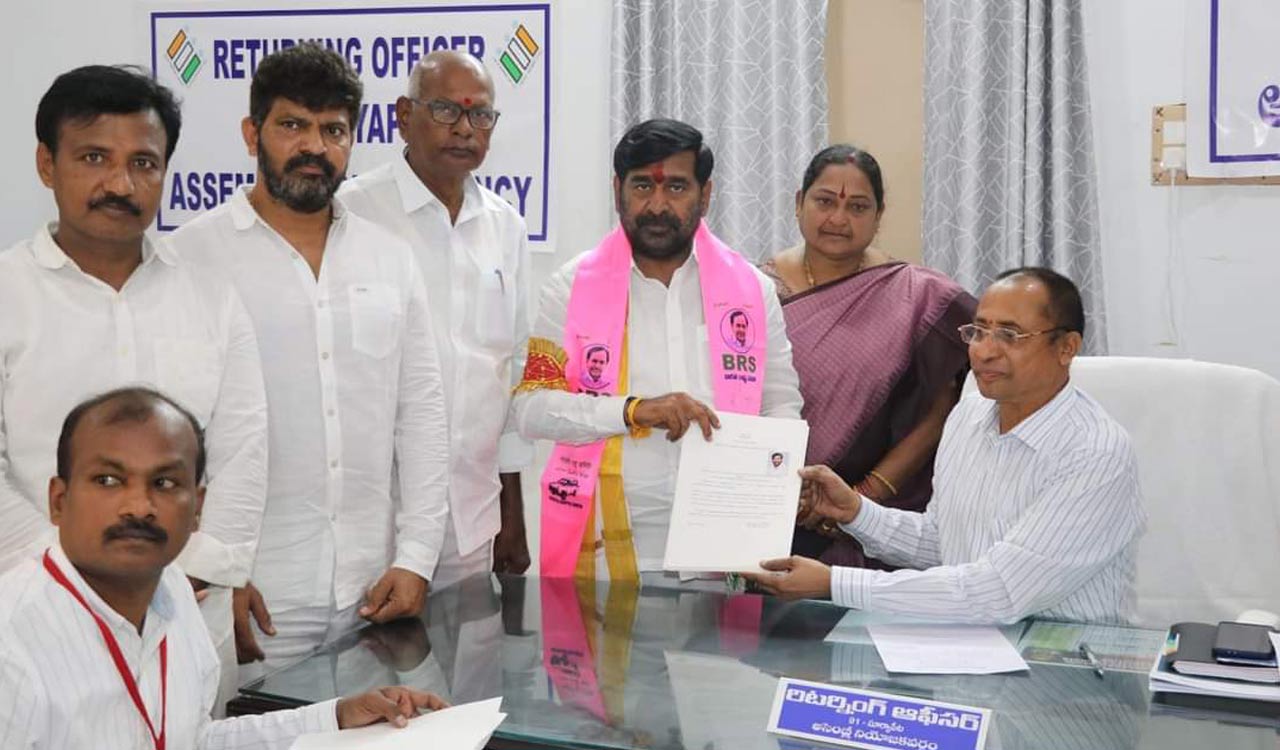 Telangana Polls 2023: Jagadish Reddy promises 1000-acre industrial park in Suryapet; files nomination