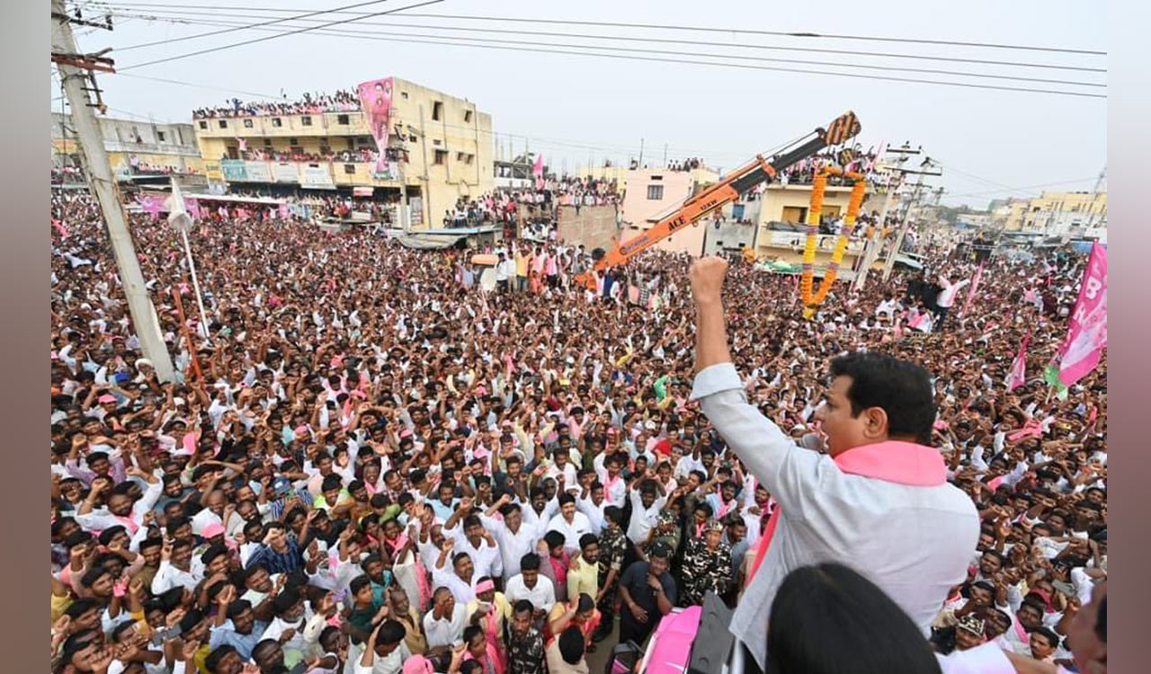 Opposition leaders descending on Telangana to fight KCR: Minister KTR