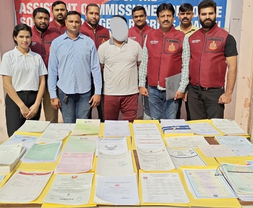 Rs 20,000 To 2 Lakh For Fake Degrees In Delhi. Mega Racket Busted