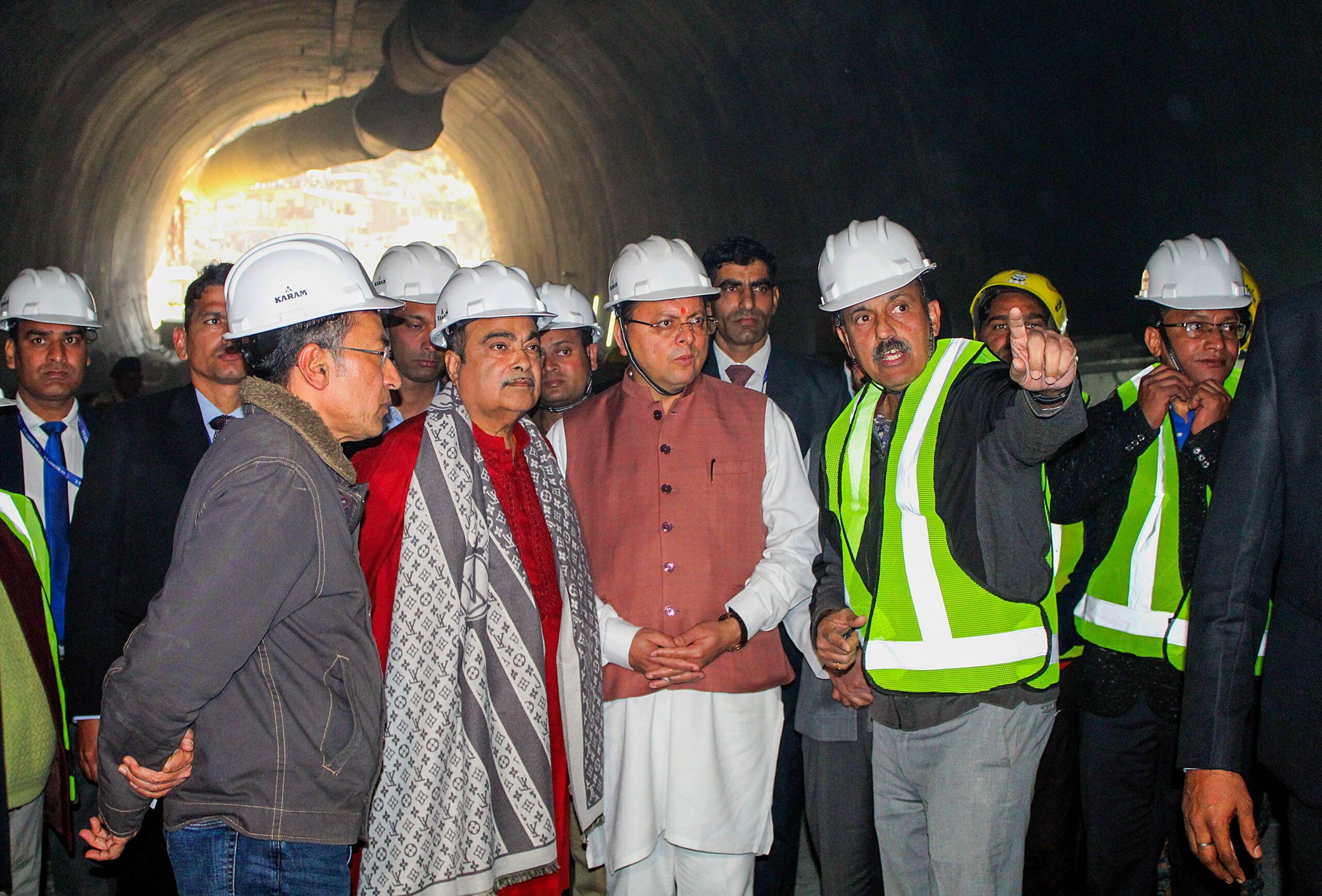 "If Machine Works Properly…": Nitin Gadkari's Tunnel Rescue Timeline