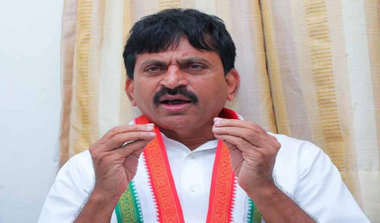 I-T raids premises of Telangana Congress leader Ponguleti Srinivas Reddy