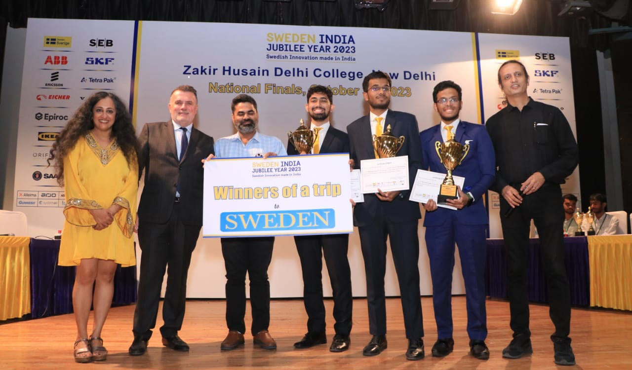 Hyderabad: Medicos from OMC win ‘Sweden India Nobel Memorial Quiz’