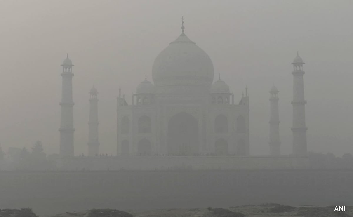 Video: Taj Mahal Disappears In Blanket Of Smog, Agra's Air Quality Worsens