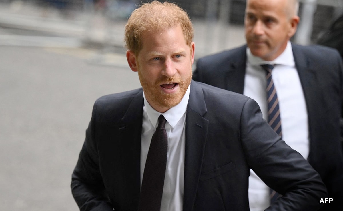 Prince Harry Wins Right To Continue Legal Fight Against UK Newspaper Group