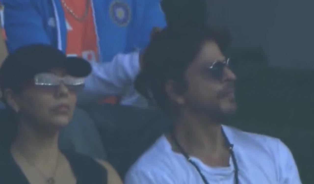 SRK, Deepika, Ranveer cheer for Team India at World Cup 2023 final