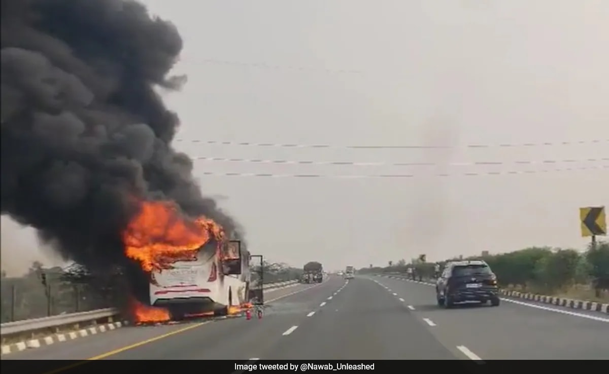 Video: Passenger Bus Catches Fire On Lucknow-Agra Expressway