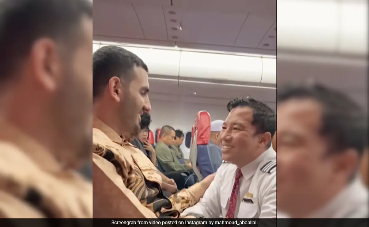 Indonesian Pilot Offers Comfort, Support To Palestine Passenger On Board