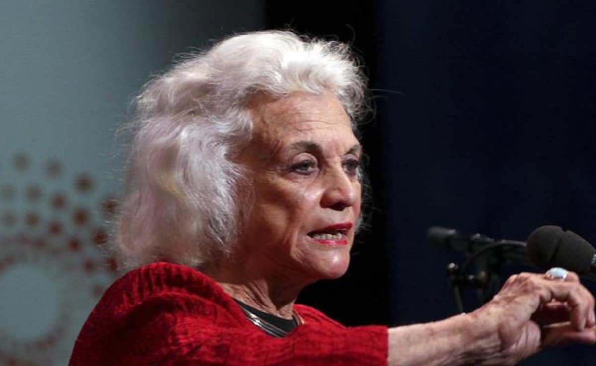 Sandra Day O'Connor, First Woman On US Supreme Court, Dead At 93