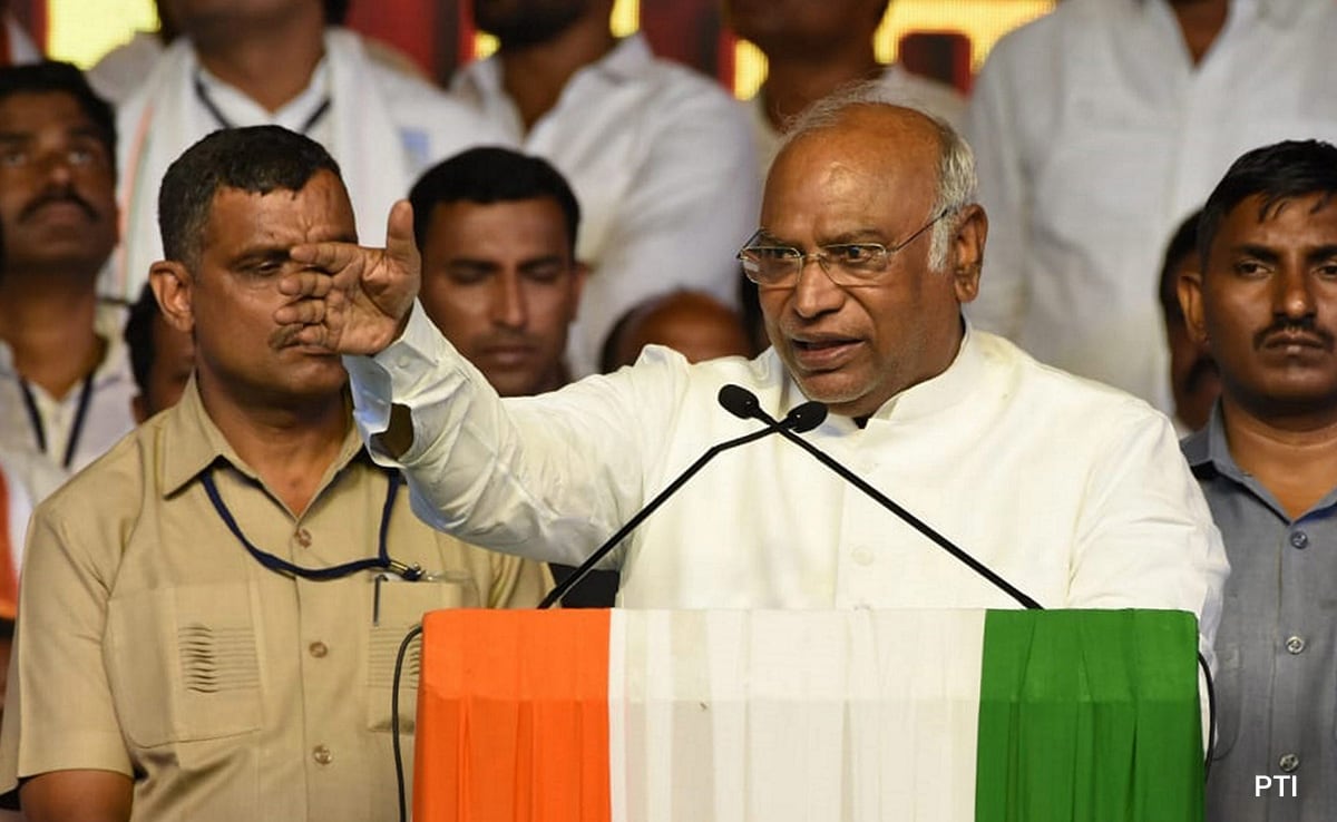 "Happy He Will Be Face Of Alliance": Mamata Banerjee On Congress's M Kharge