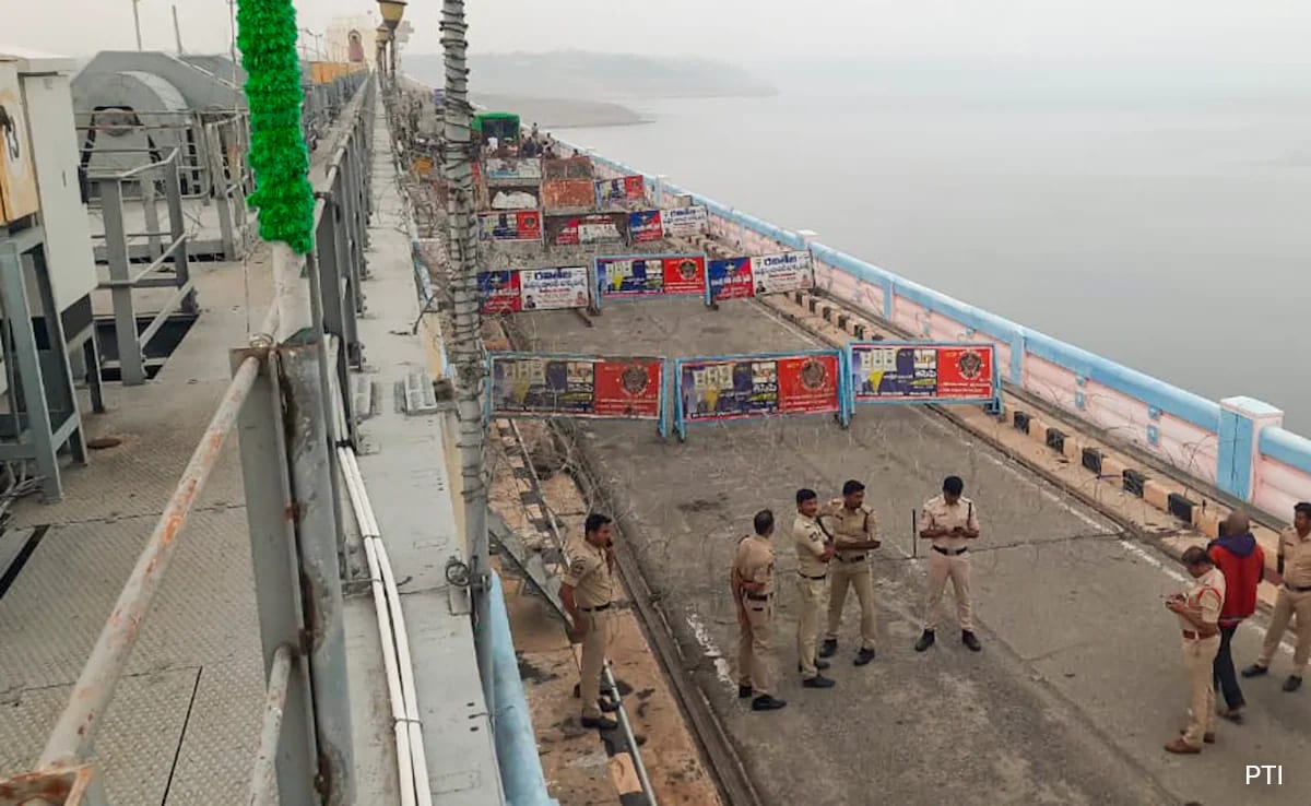 Security Stepped Up At Sagar Dam As Andhra, Telangana Clash Over Water